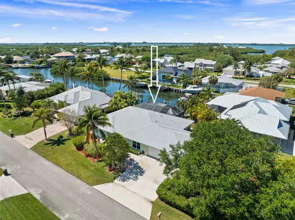 Hutchinson Island, FL 34949,139 Commonwealth CT