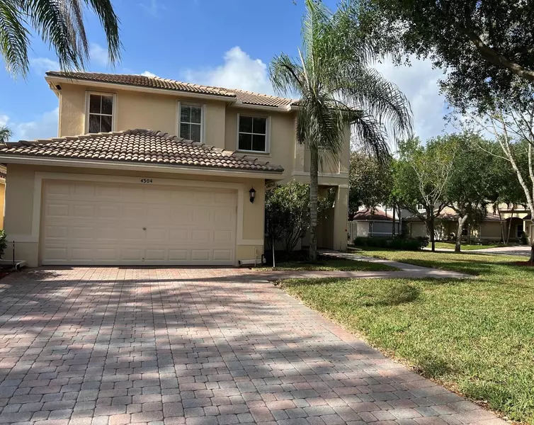 4304 Maggiore WAY, West Palm Beach, FL 33409