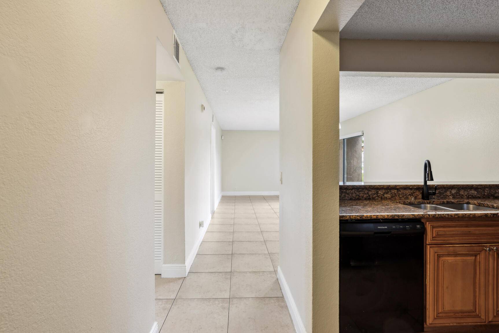 West Palm Beach, FL 33411,1453 Lake Crystal DR A