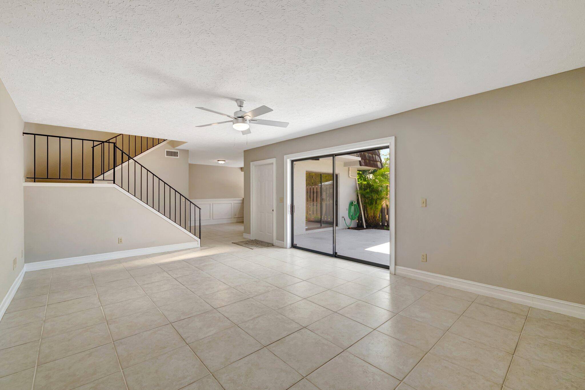 Stuart, FL 34994,816 NW 10th TER