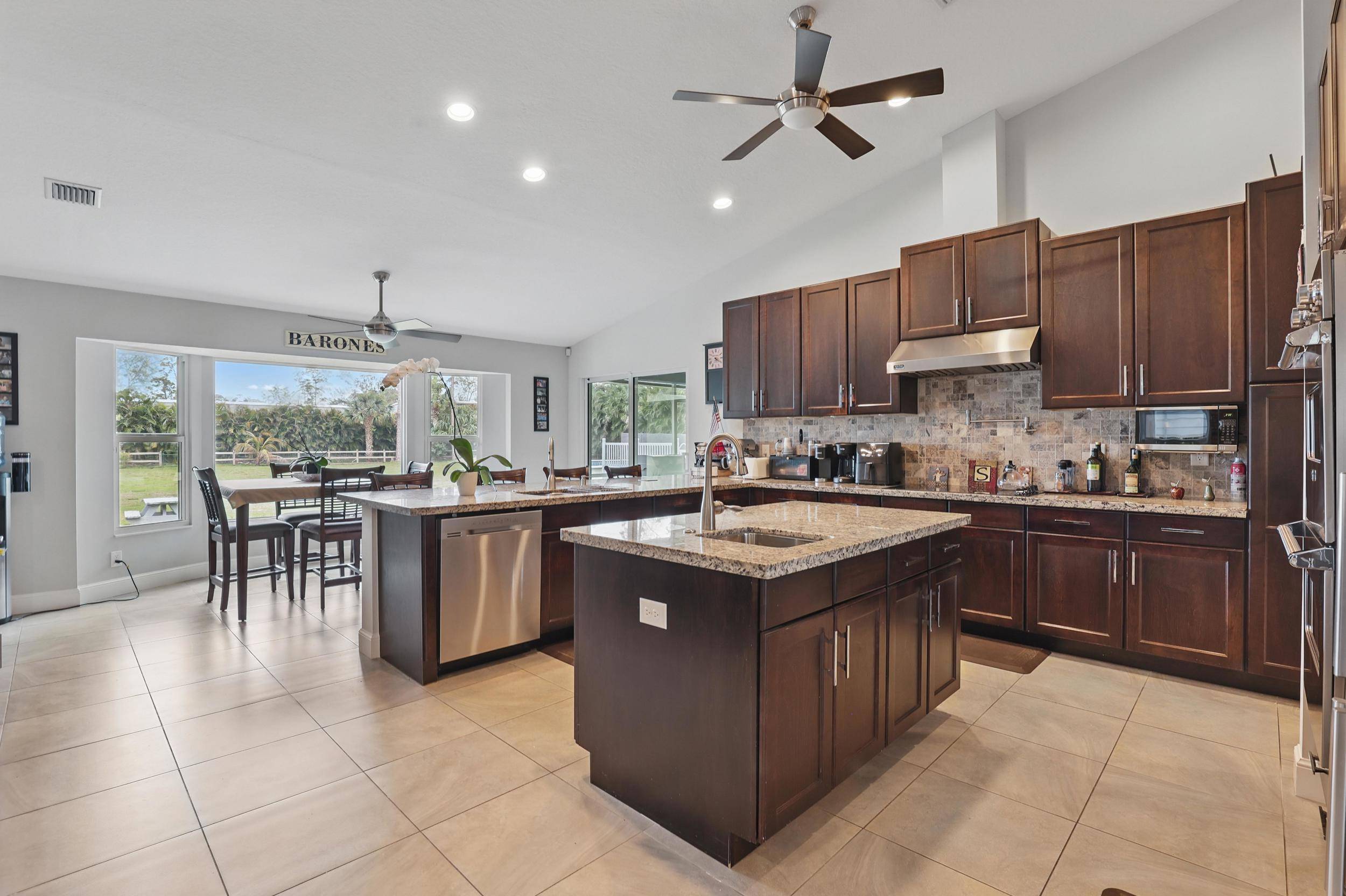 Loxahatchee Groves, FL 33470,13376 Compton RD