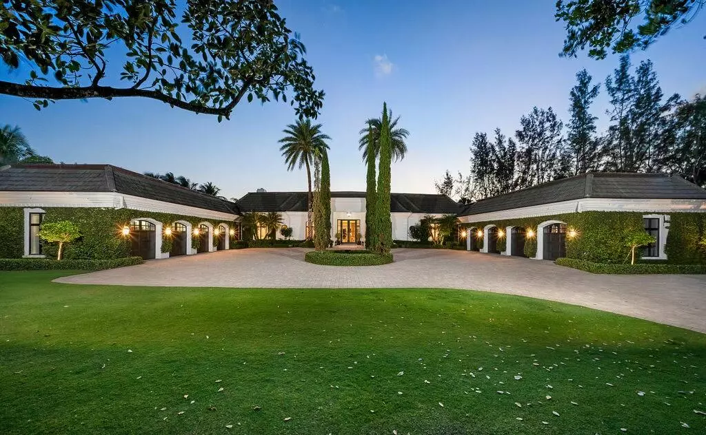 Jupiter Island, FL 33455,100 Harbor WAY