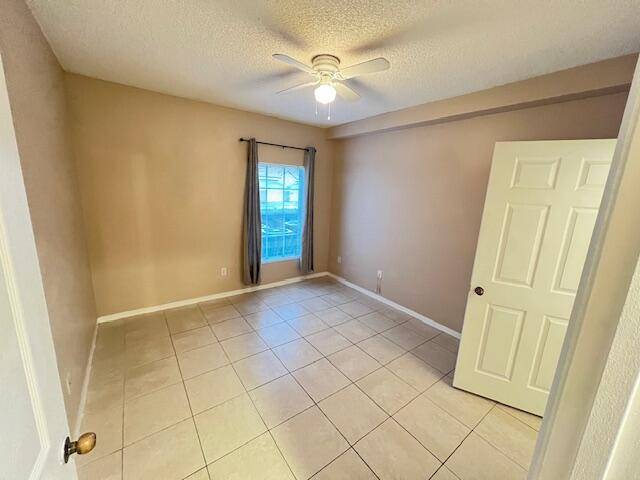 Royal Palm Beach, FL 33411,10318 S Fox Trail RD 406
