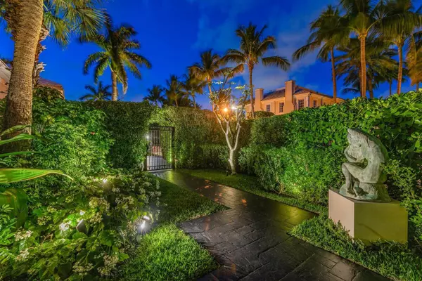 Palm Beach, FL 33480,710 N County RD