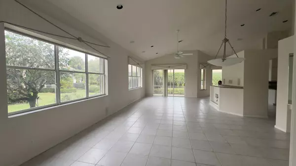 Boynton Beach, FL 33472,6897 Swan Sea LN