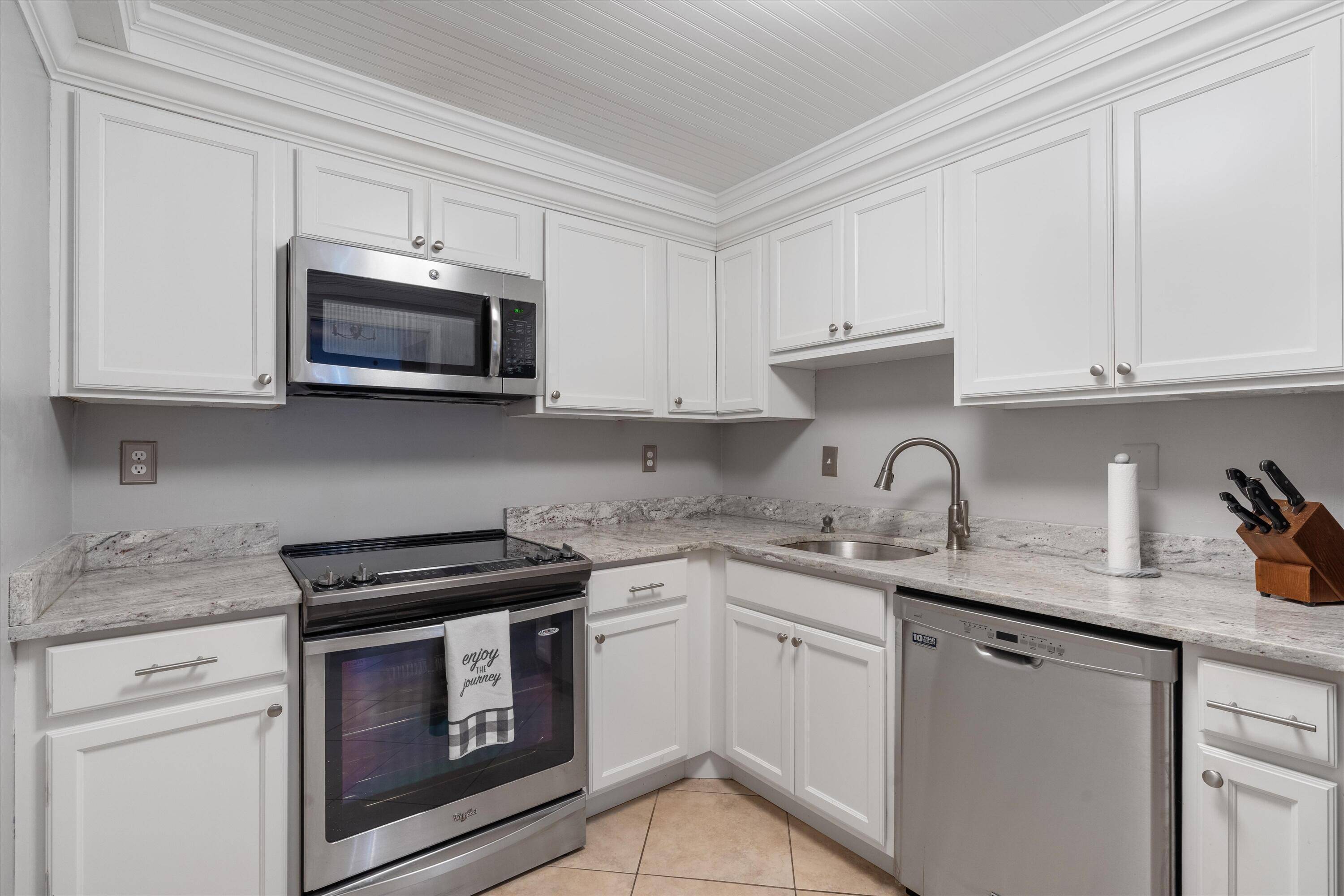 3301 S Ocean BLVD 808, Highland Beach, FL 33487