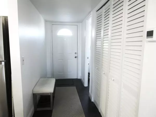 Royal Palm Beach, FL 33411,12005 Poinciana BLVD 101