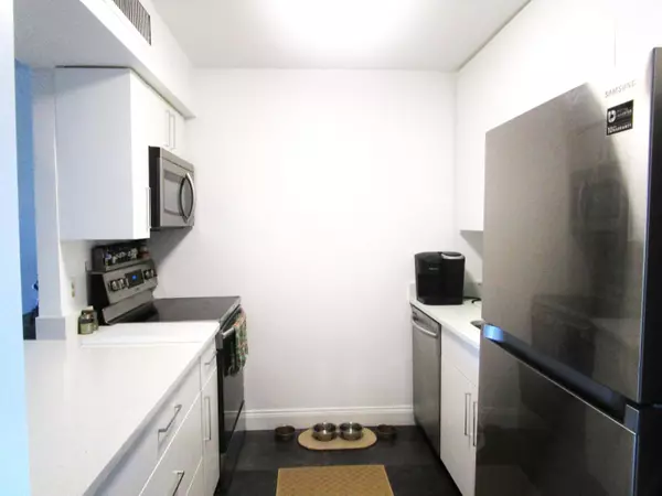 Royal Palm Beach, FL 33411,12005 Poinciana BLVD 101