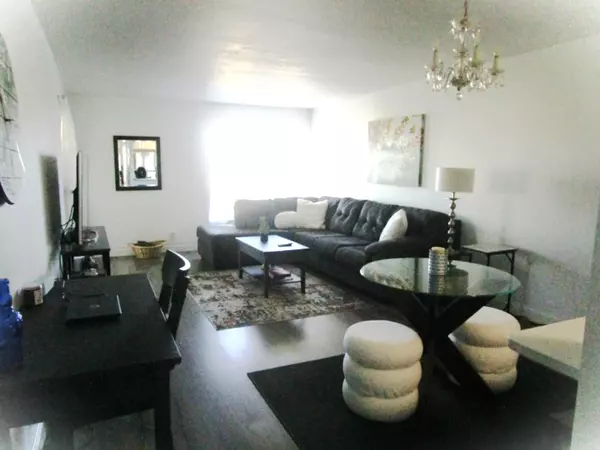 Royal Palm Beach, FL 33411,12005 Poinciana BLVD 101