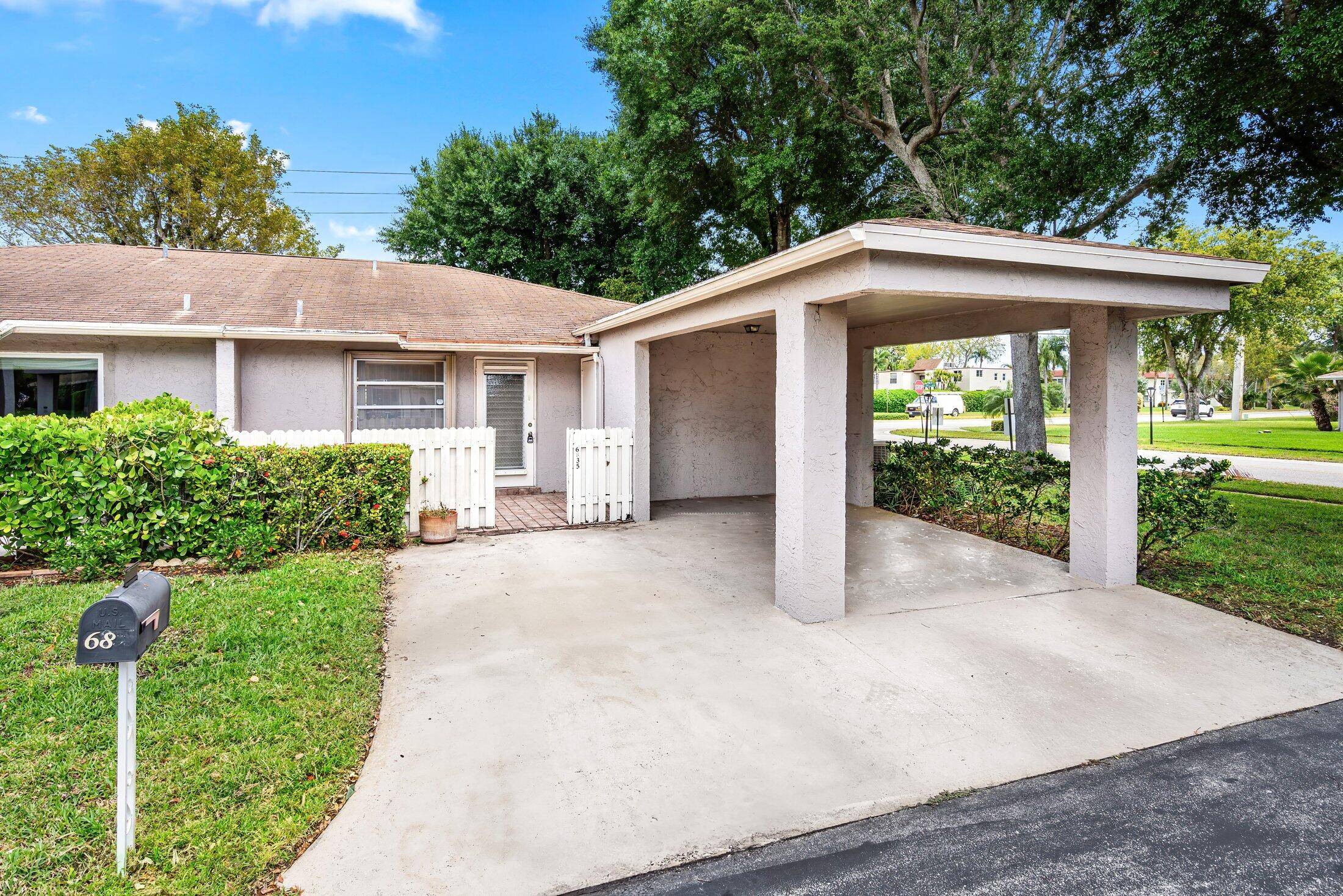 6835 Moonlit DR, Delray Beach, FL 33446