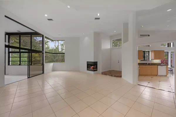 West Palm Beach, FL 33411,1120 Sand Drift WAY D