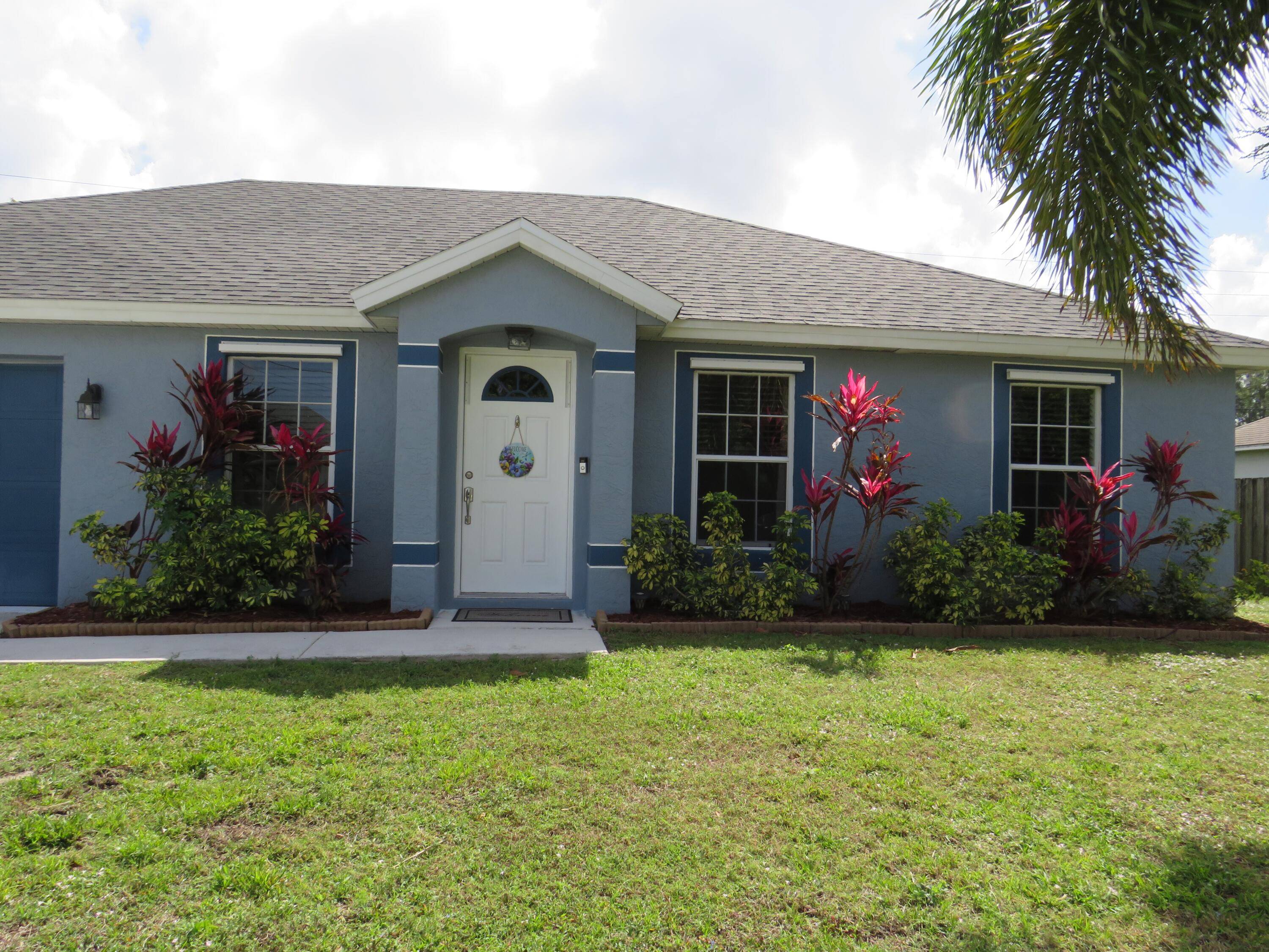 6449 NW Halibut ST, Port Saint Lucie, FL 34986