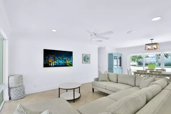 Pompano Beach, FL 33062,2780 NE 5th ST