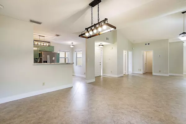 Greenacres, FL 33413,1091 Island Manor DR