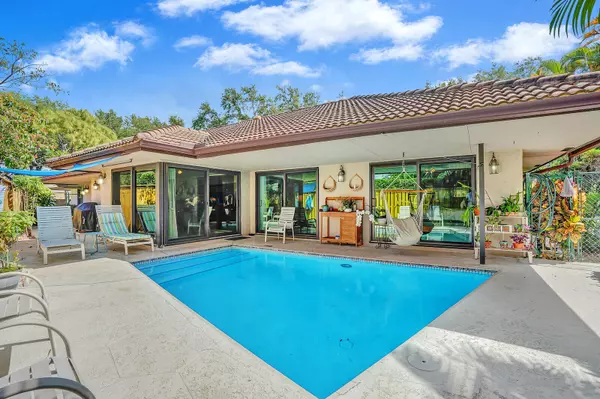 Palm Beach Gardens, FL 33418,12 Bannock RD
