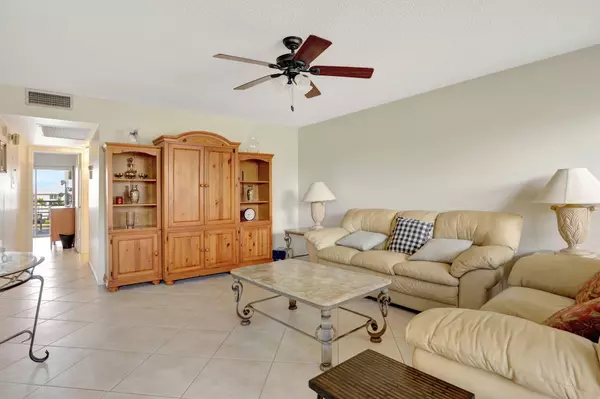 Coconut Creek, FL 33066,1903 Bermuda CIR B4
