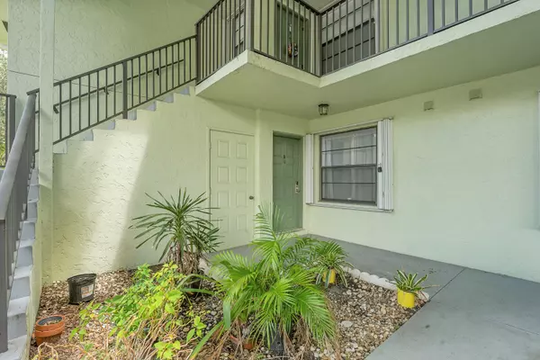 Palm Beach Gardens, FL 33418,2301 Sabal Ridge CT A