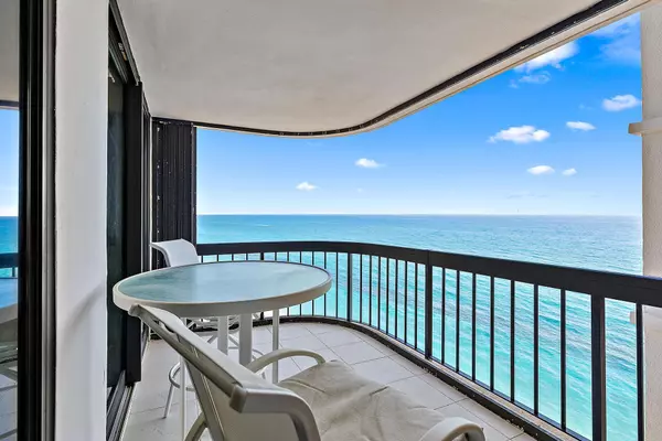 5380 N Ocean DR 12f, Singer Island, FL 33404