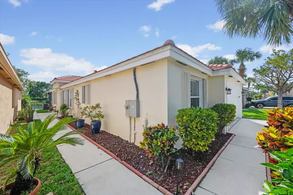 Lake Worth, FL 33463,6116 Spring Isles BLVD