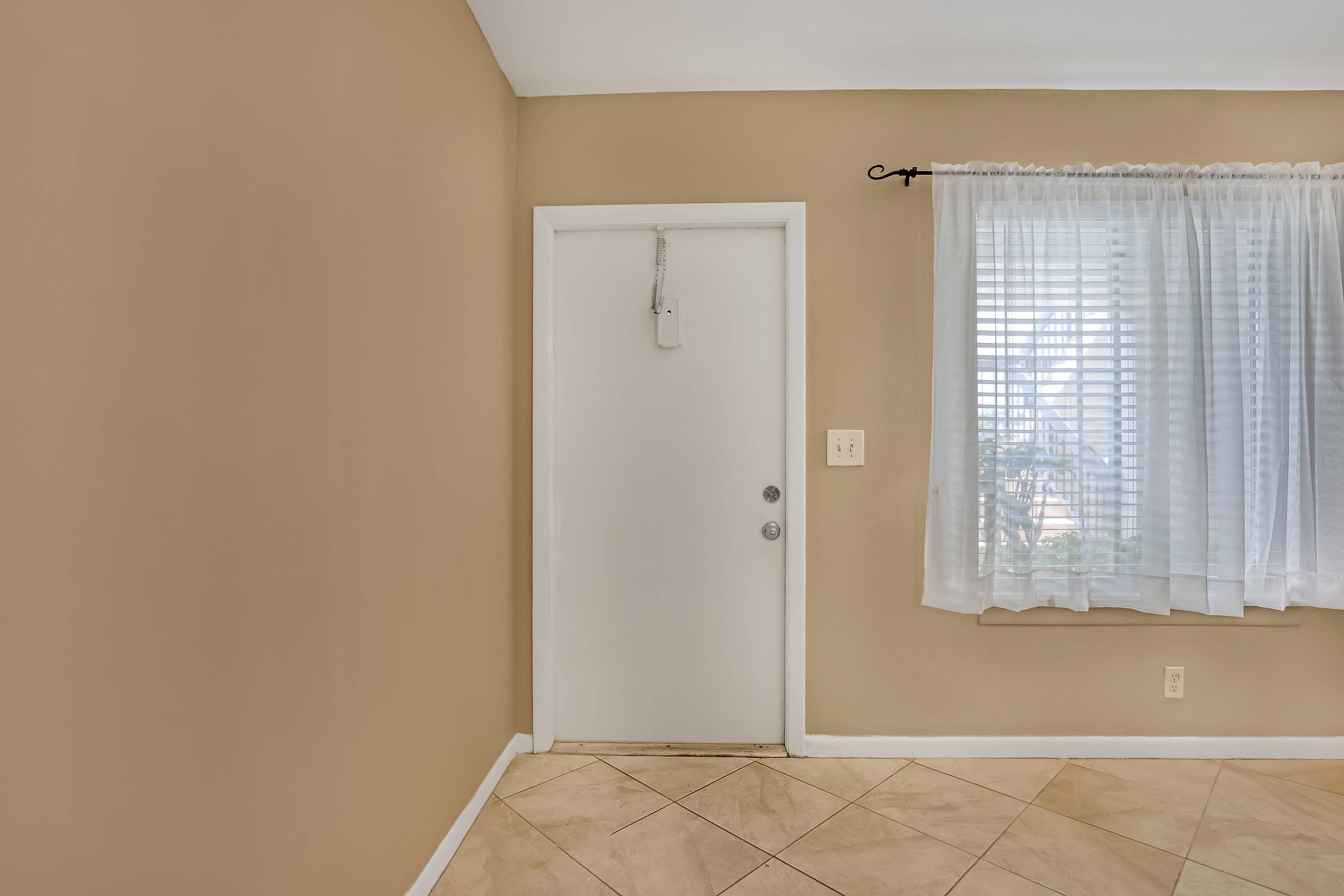 Jupiter, FL 33458,6257 Chasewood DR B
