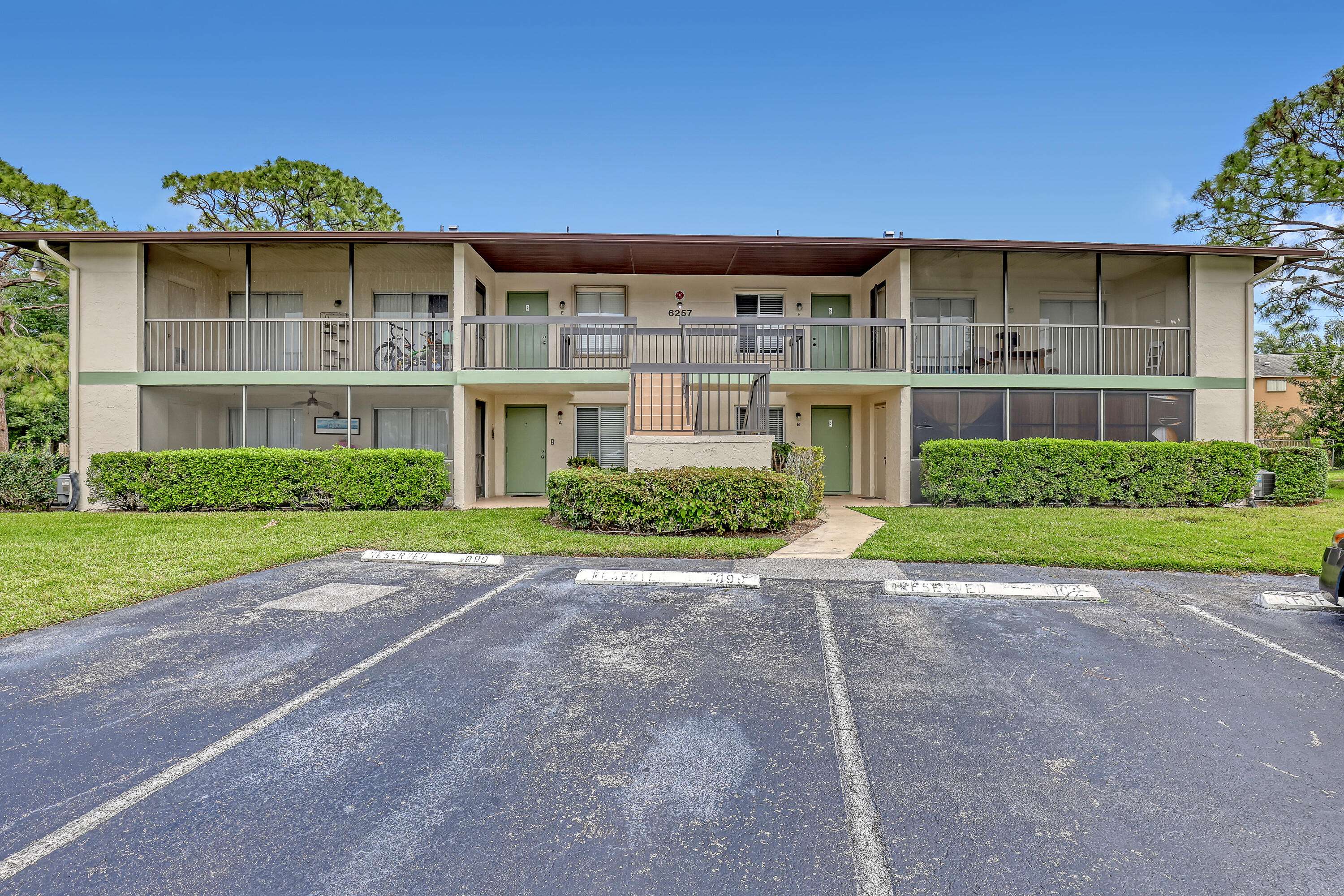 Jupiter, FL 33458,6257 Chasewood DR B