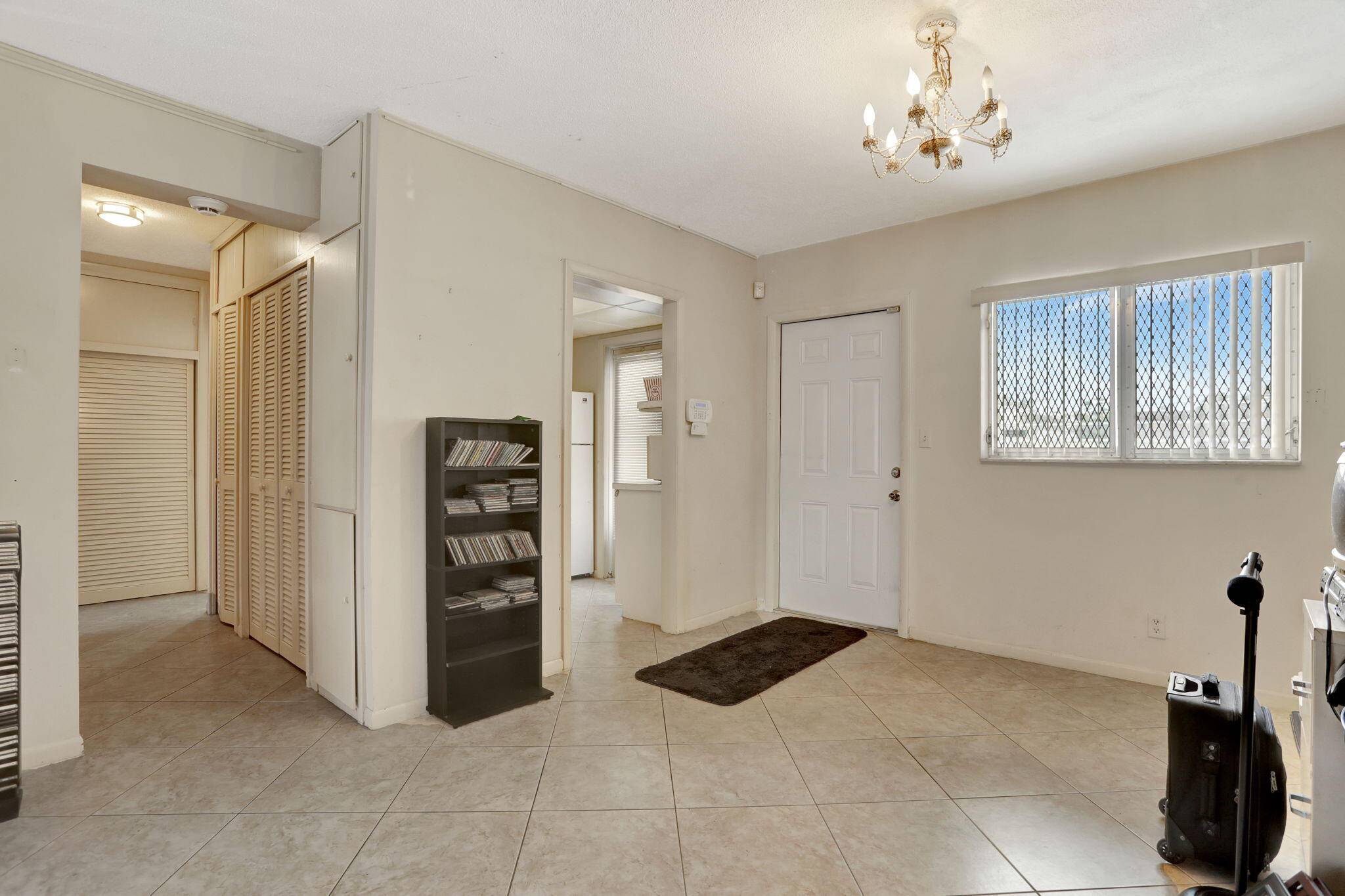 Deerfield Beach, FL 33064,1021 Crystal Lake DR 109