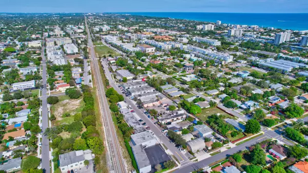 Delray Beach, FL 33483,383 SE 2nd AVE