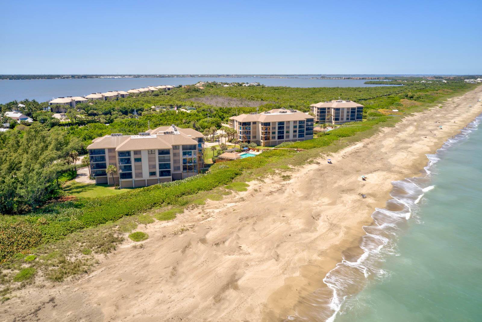 Stuart, FL 34996,2571 NE Ocean BLVD 10-405