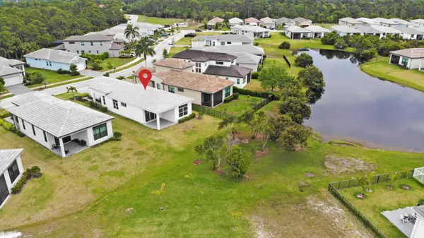 Port Saint Lucie, FL 34952,129 SE Strada Cervaro