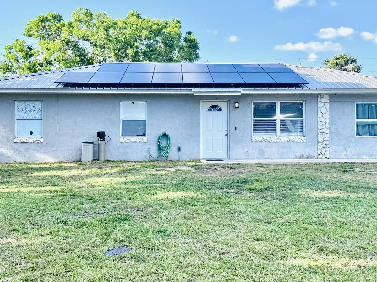 Okeechobee, FL 34972,1022 NW 3rd ST