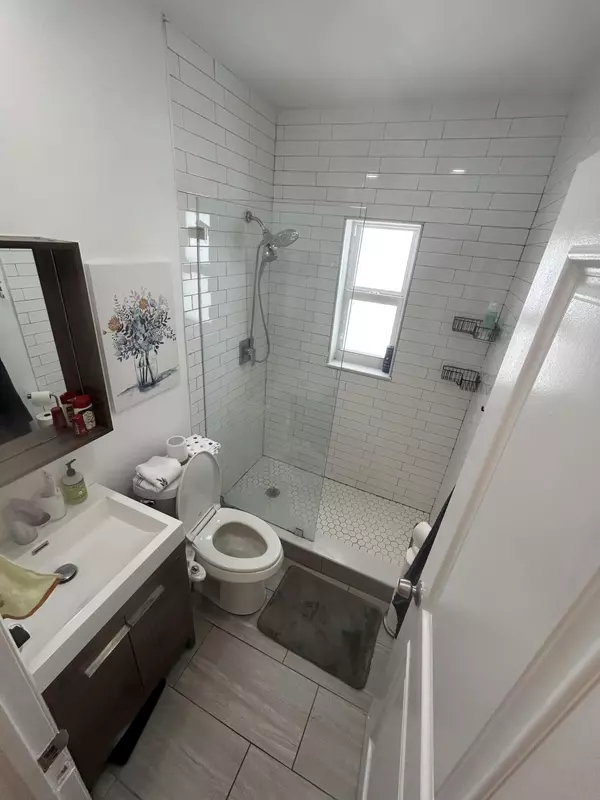 Miami, FL 33155,2811 SW 68th AVE