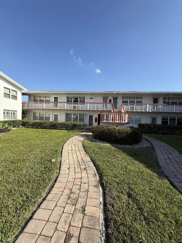 West Palm Beach, FL 33417,111 E Chatham