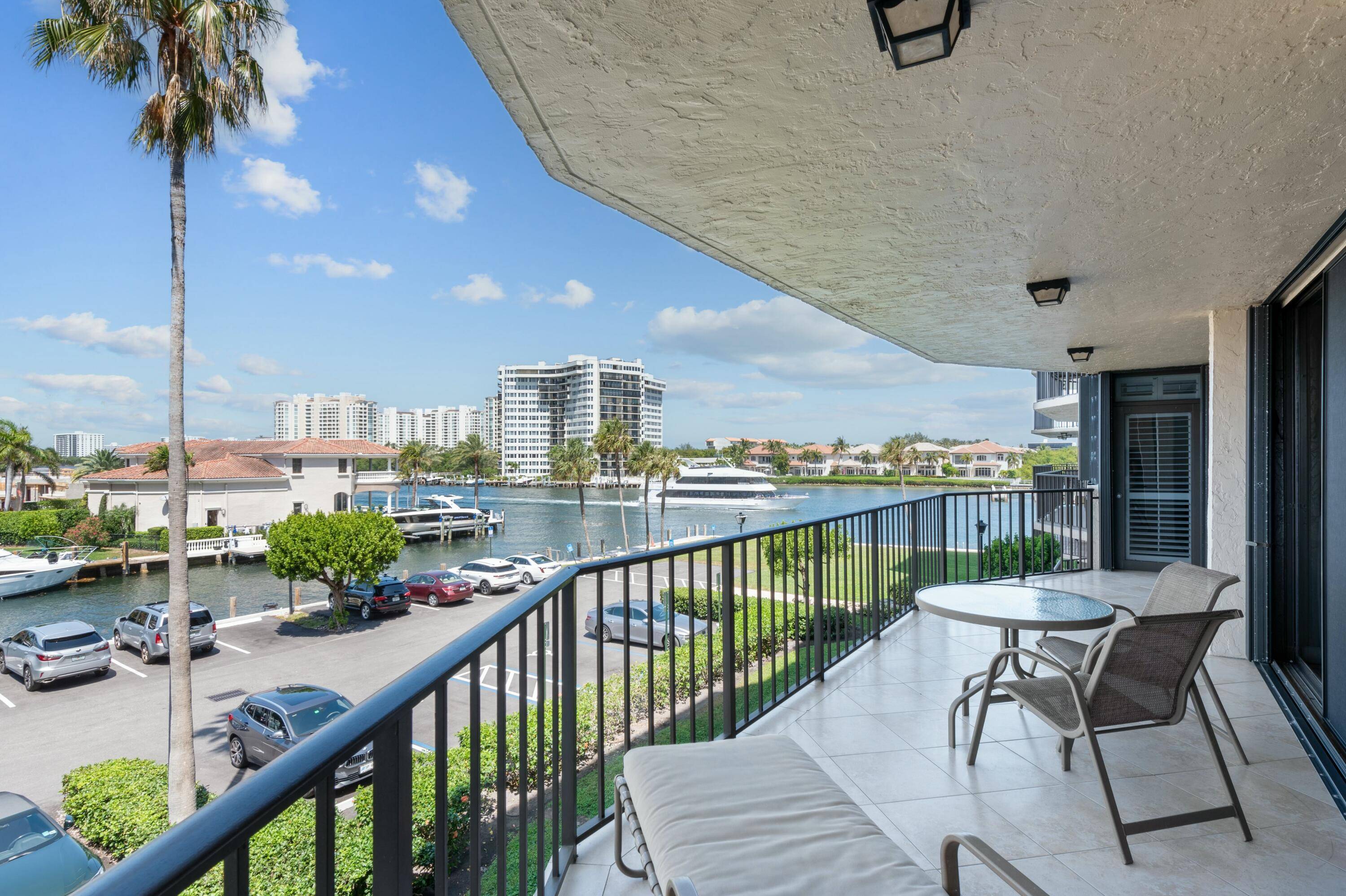 Boca Raton, FL 33487,899 Jeffery ST 310