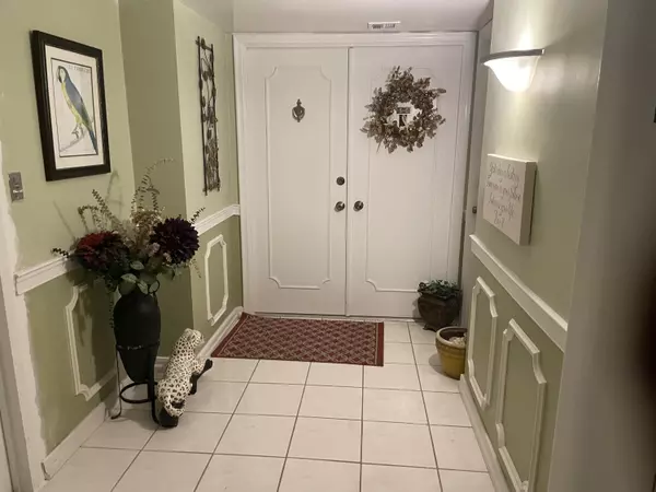 Boca Raton, FL 33432,1180 S Ocean BLVD 5c