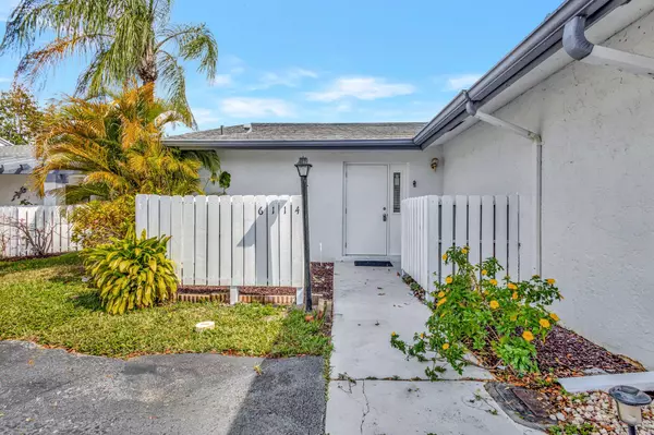 Greenacres, FL 33463,6114 Newstead CT