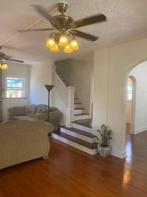 West Palm Beach, FL 33401,728 Avon RD