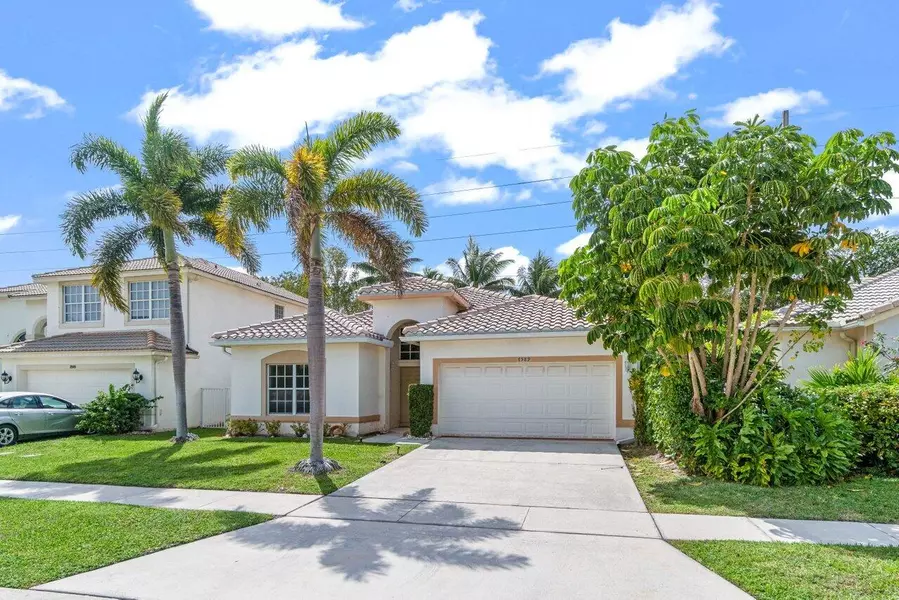 7589 Colony Lake DR, Boynton Beach, FL 33436