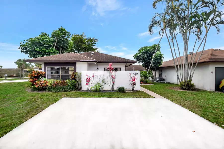 5384 Mendoza ST, West Palm Beach, FL 33415