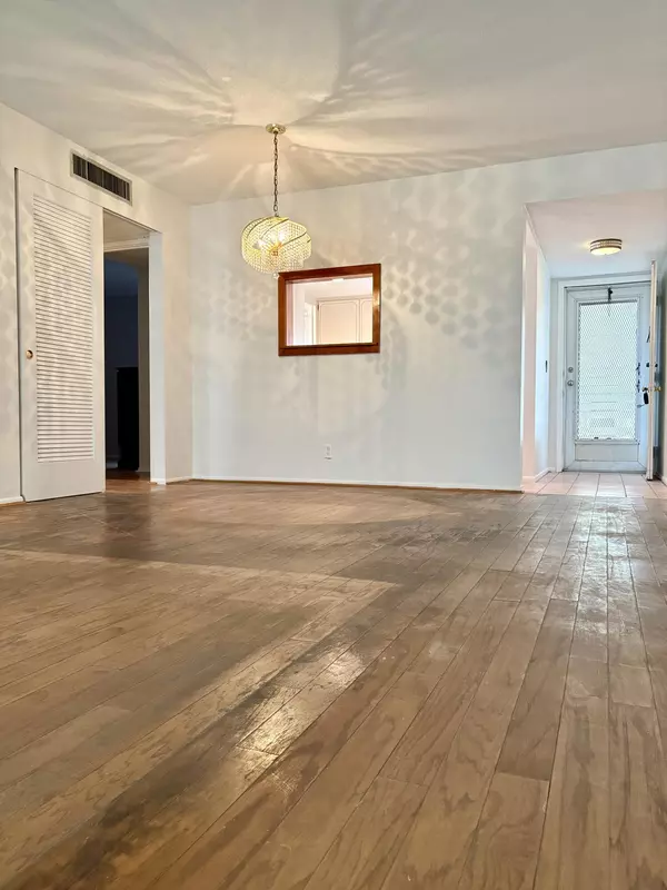 Palm Springs, FL 33406,2540 Boundbrook BLVD 110