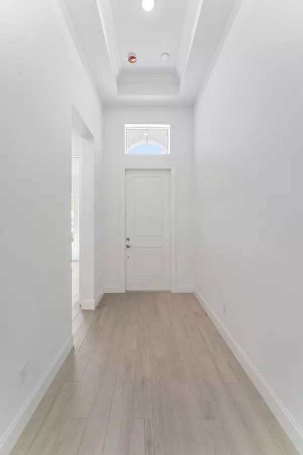 Port Saint Lucie, FL 34987,10240 Field Flower TRL 165