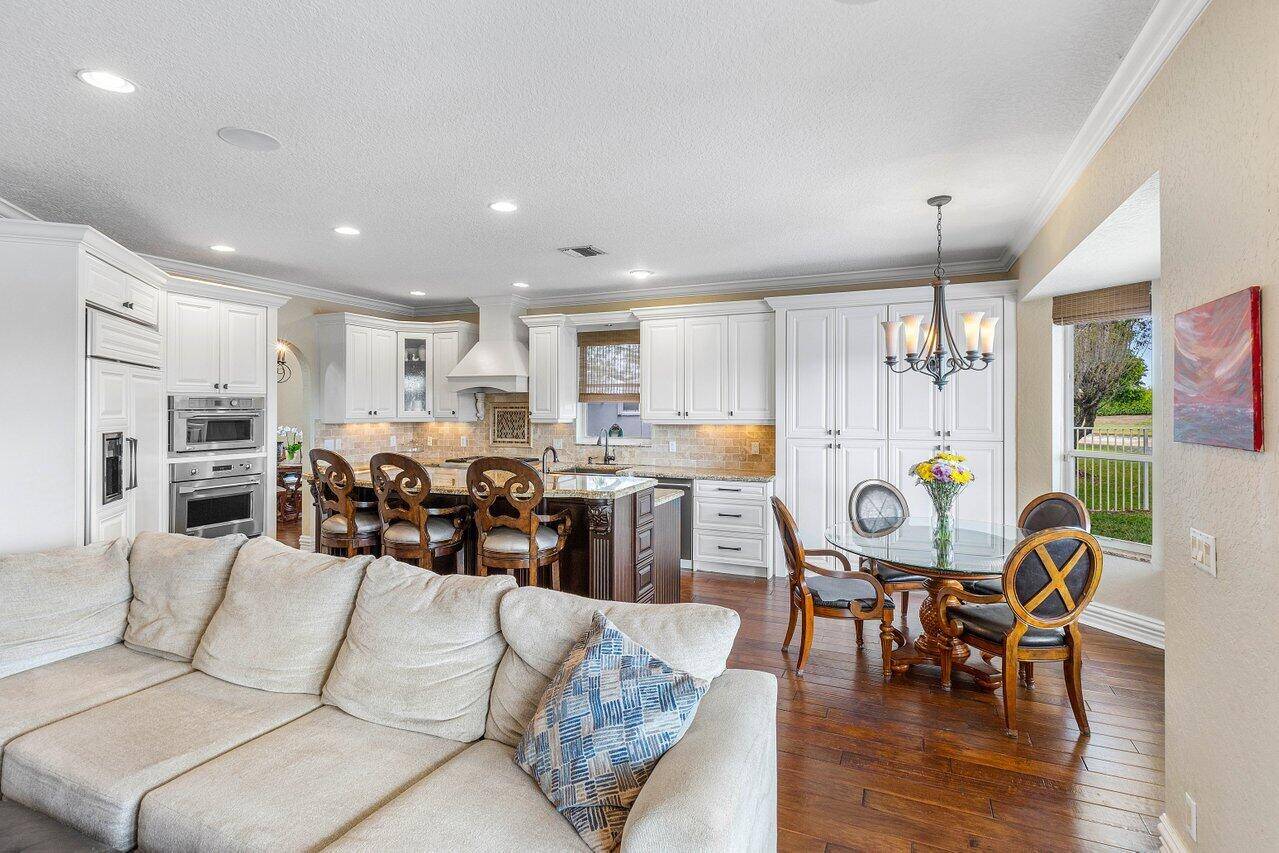 Boca Raton, FL 33428,21281 Waycross DR