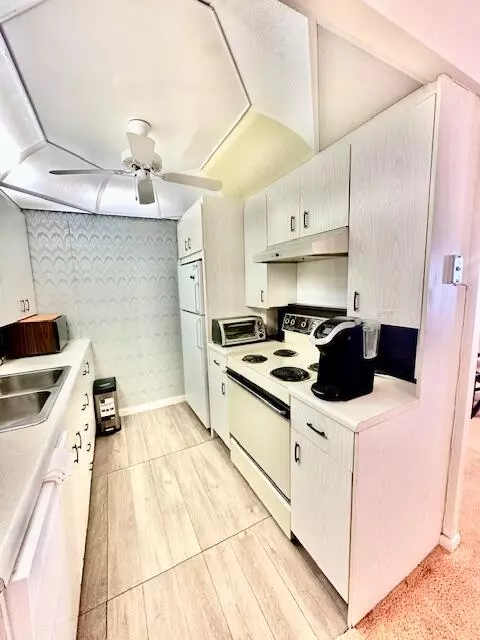 Boca Raton, FL 33434,2067 Cornwall D