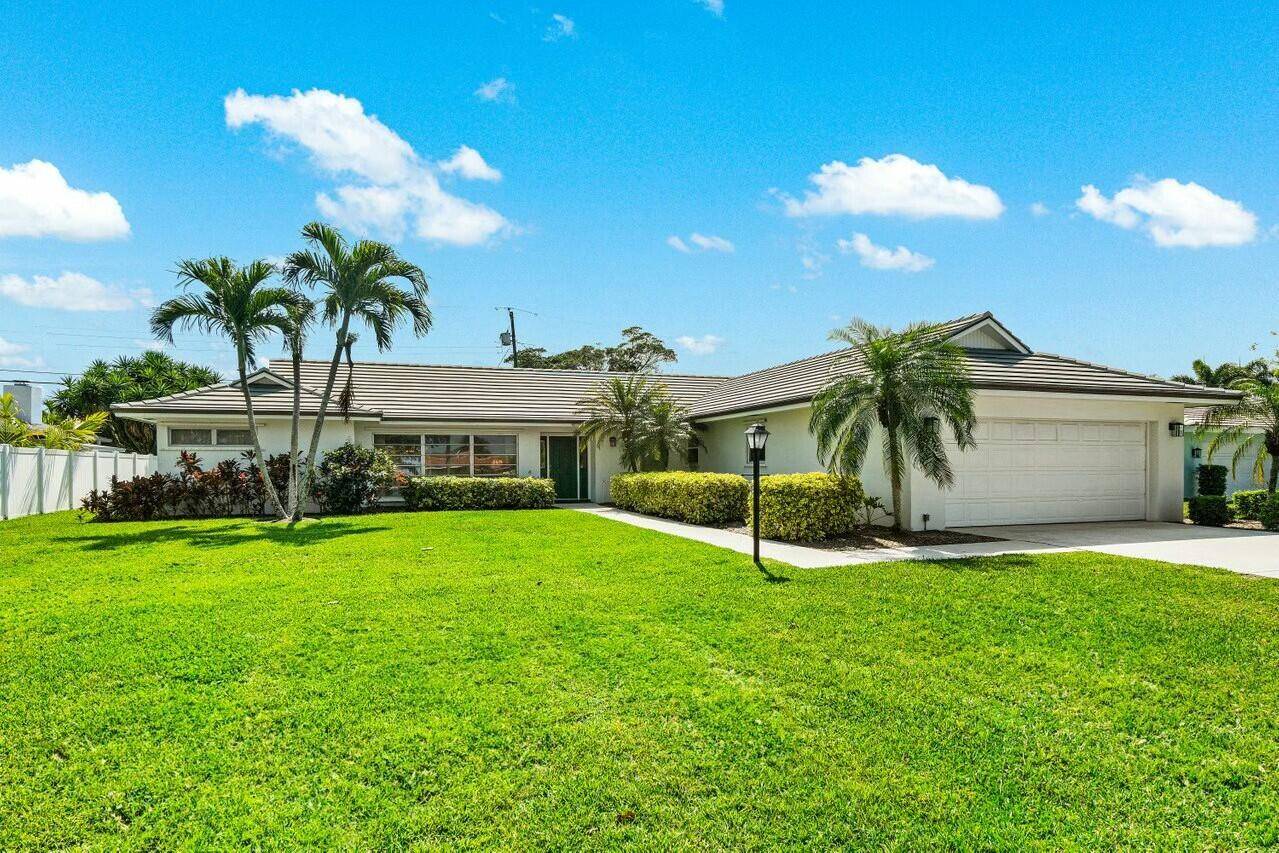 45 Golfview DR,  Tequesta,  FL 33469