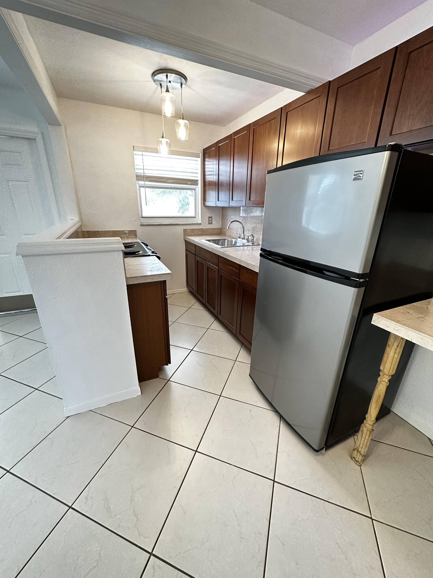 Lake Worth, FL 33460,111 N L 7 ST 7