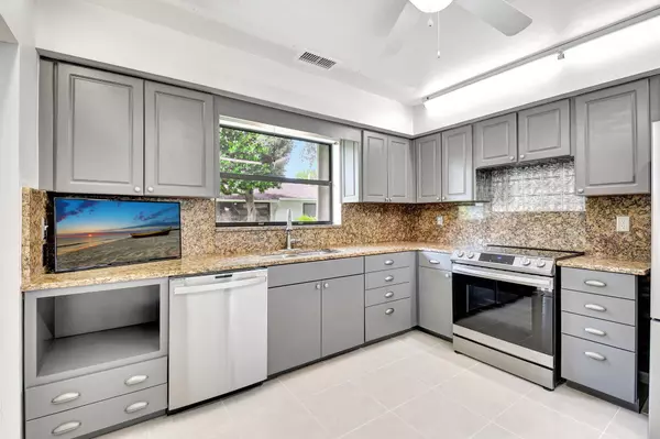 Boynton Beach, FL 33436,9805 Walnut Tree A WAY A