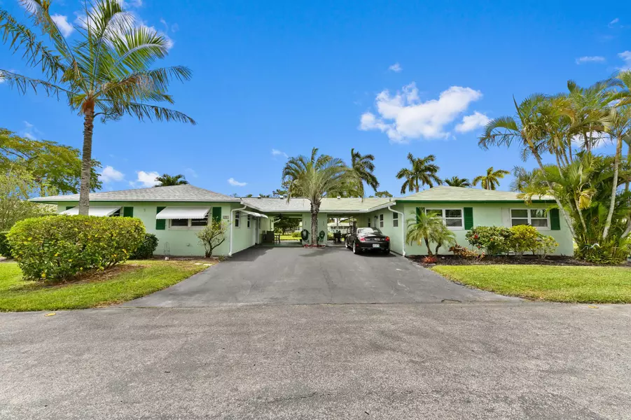 634 Hummingbird LN, Delray Beach, FL 33445