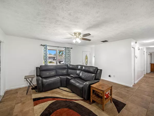 Port Saint Lucie, FL 34983,708 NW Floresta DR