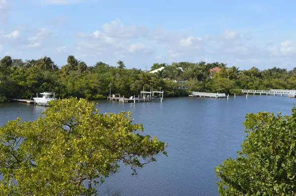 3605 S Ocean BLVD 317, South Palm Beach, FL 33480