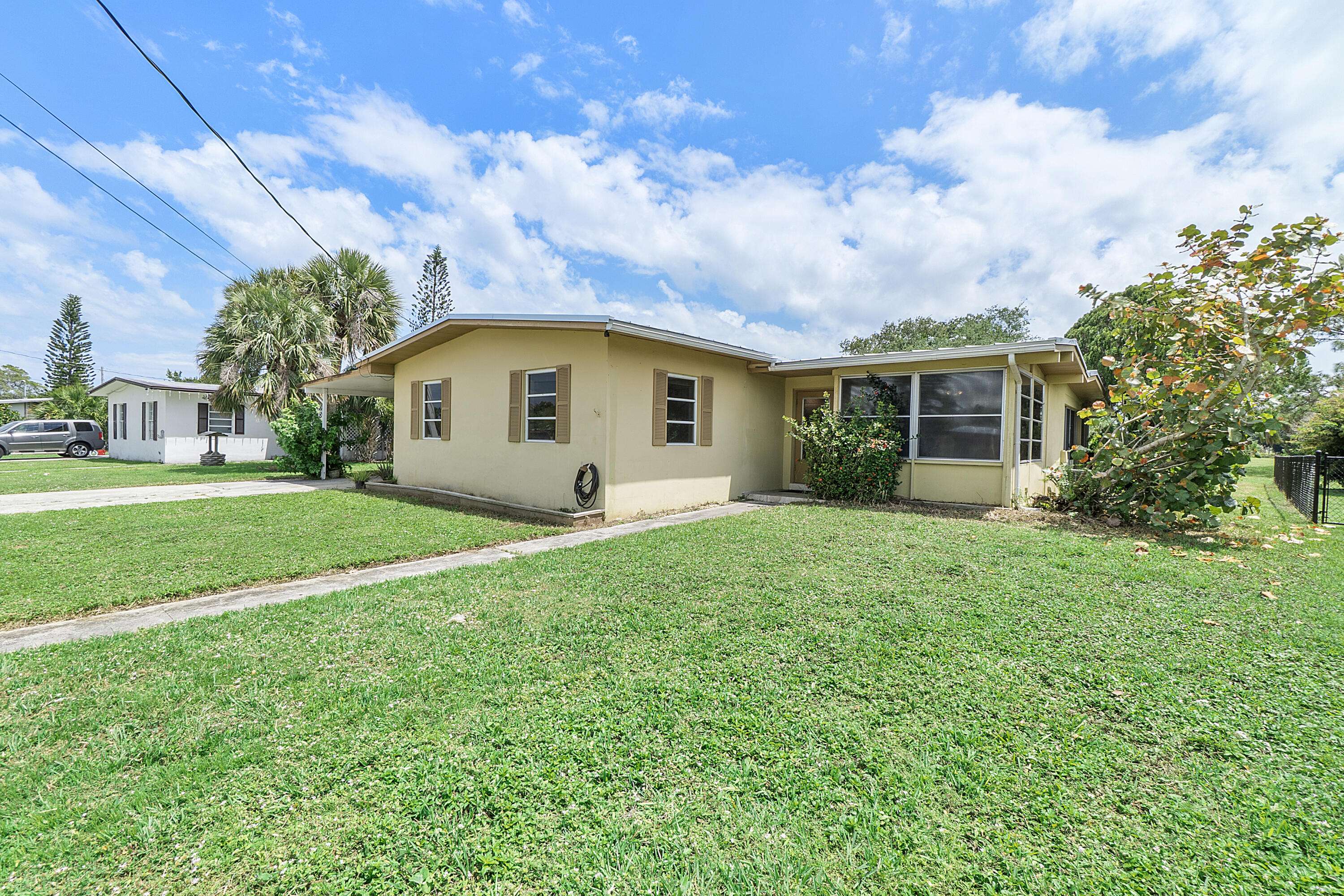 2845 SE Morningside BLVD, Port Saint Lucie, FL 34952