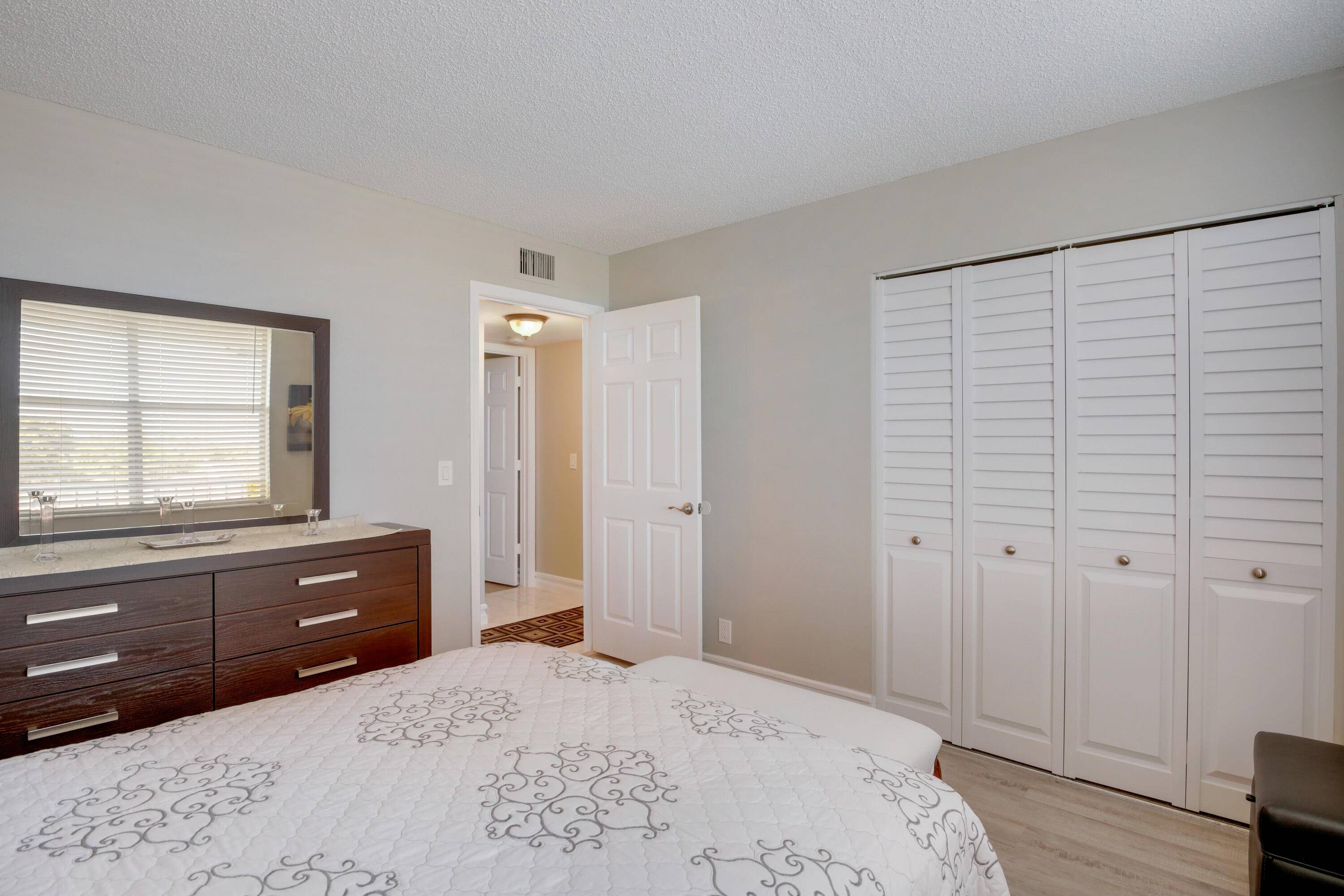 Delray Beach, FL 33444,6675 S Oriole 4030 BLVD 4030